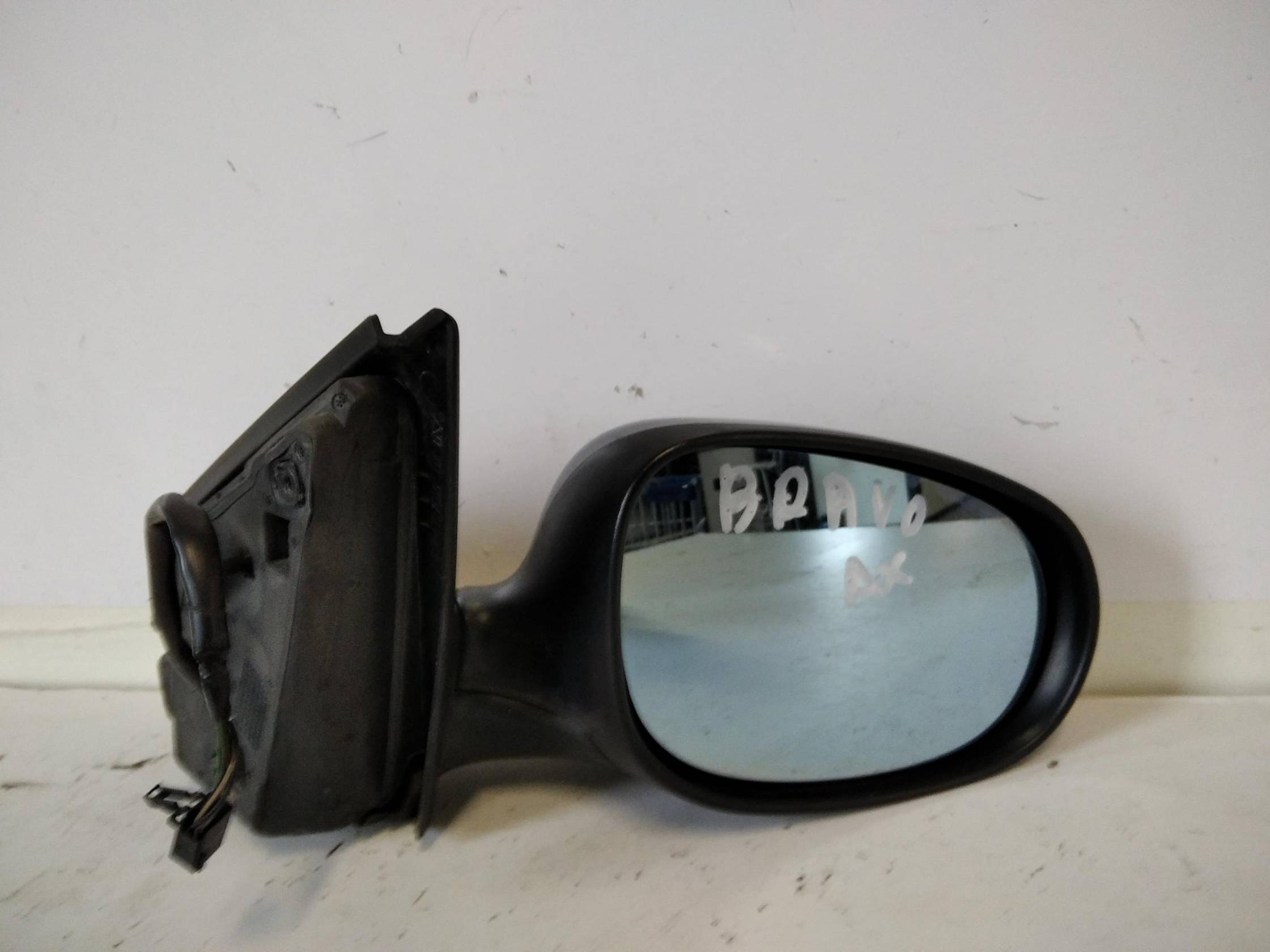 Retrovisore est. regolaz. elettr. dx.